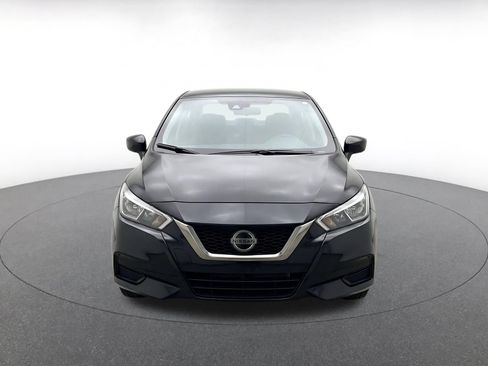 Used 2025 Nissan Versa SV FWD image 2