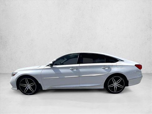 Used 2021 Honda Accord Touring image 6