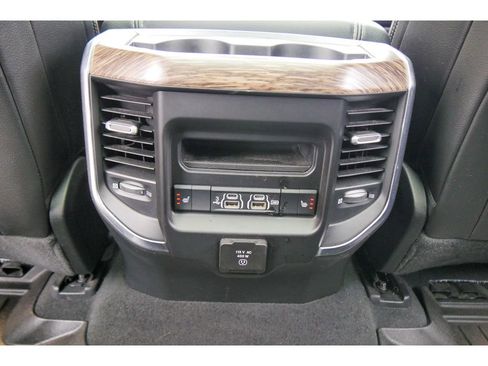 Used 2019 RAM 1500 Laramie image 19