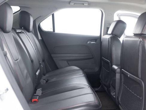 Used 2016 Chevrolet Equinox LTZ w/ Enhanced Convenience Package FWD image 29