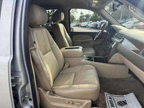 Used 2012 Chevrolet Suburban LT w/ Luxury Package image 15