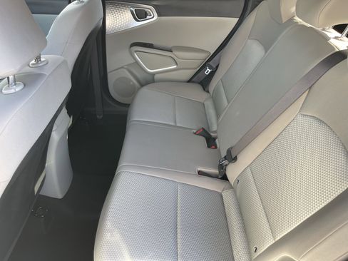 Certified 2025 Kia Soul LX FWD image 17