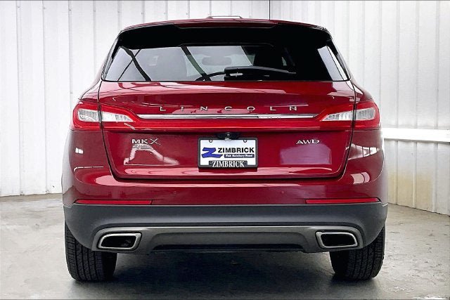 Used 2016 Lincoln MKX Select w/ Select Plus Package AWD/4WD image 4