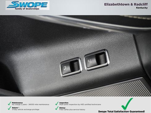 Used 2016 Mercedes-Benz GL 550 4MATIC image 16