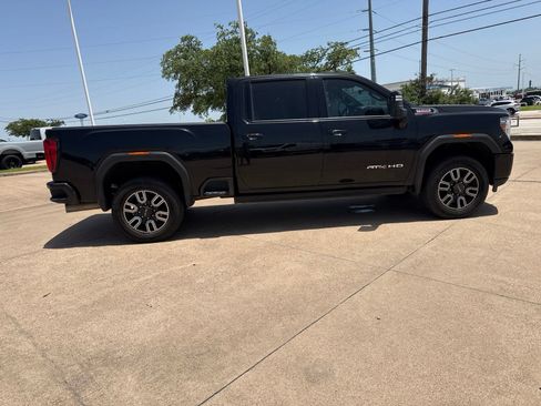 Used 2023 GMC Sierra 2500 AT4 w/ AT4 Premium Plus Package AWD/4WD image 8