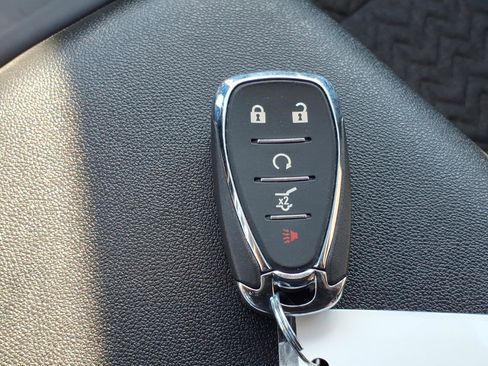 Used 2024 Chevrolet Equinox LT image 25