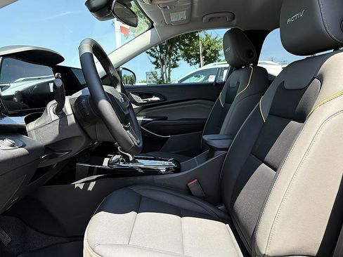 Used 2026 Chevrolet Trax ACTIV w/ Driver Confidence Package FWD image 9