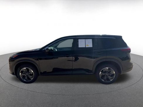 Used 2025 Nissan Rogue SV AWD/4WD image 8
