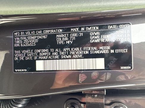 Certified 2023 Volvo XC60 B5 Plus w/ Climate Package image 16