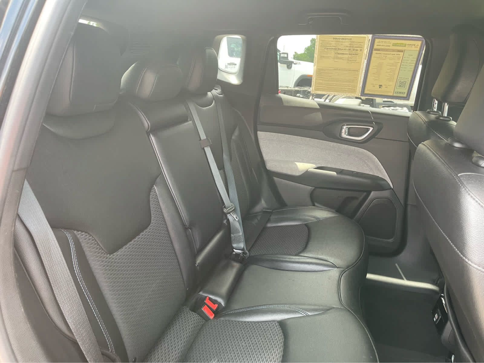 Used 2024 Jeep Compass Latitude AWD/4WD image 24