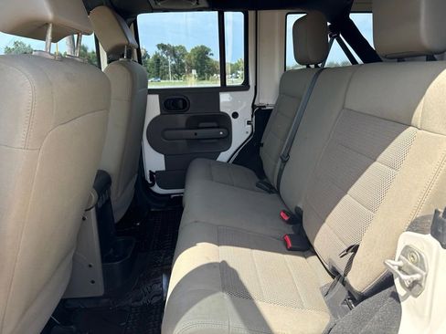 Used 2008 Jeep Wrangler Unlimited Rubicon w/ PWR Convenience Group AWD/4WD image 10