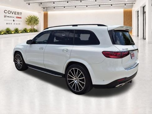 Used 2024 Mercedes-Benz GLS 580 4MATIC image 9