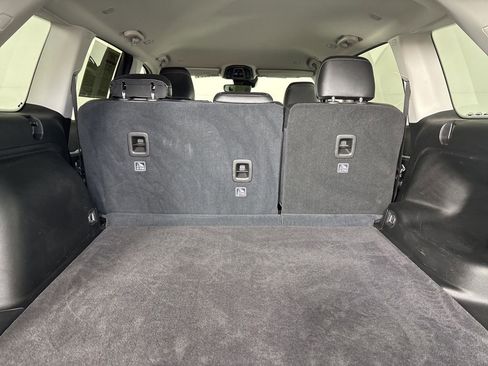 Used 2023 Jeep Grand Cherokee Limited image 24