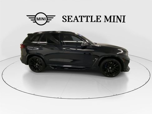 Used 2020 BMW X5 M50i w/ Executive Package image 13