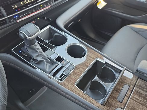 New 2026 Toyota Sienna Limited AWD/4WD image 21
