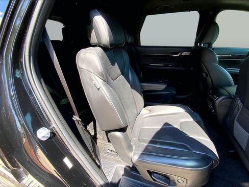 Certified 2024 Hyundai Palisade Calligraphy AWD/4WD image 20