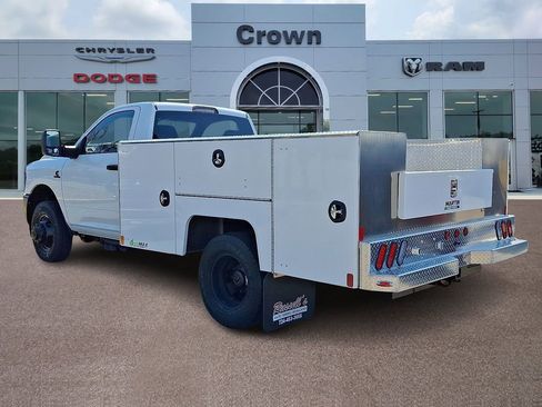 New 2026 RAM 3500 Tradesman AWD/4WD image 3