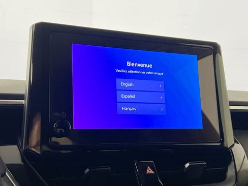 Used 2024 Toyota Corolla LE image 28