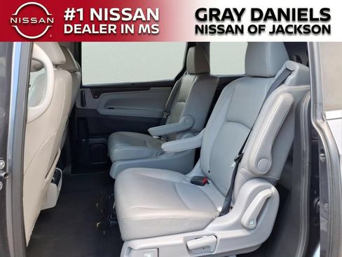 Used 2018 Honda Odyssey EX-L image 26
