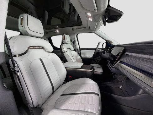 Used 2023 Rivian R1T Adventure Dual AWD/4WD image 29