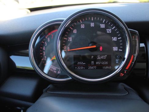 Used 2019 MINI Cooper 4-Door Hardtop FWD image 10