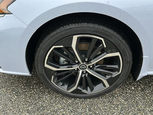 New 2025 Nissan Altima 2.5 SR AWD/4WD image 6