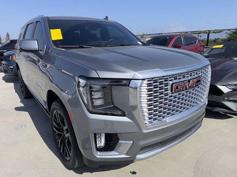 Used 2023 GMC Yukon Denali AWD/4WD image 3