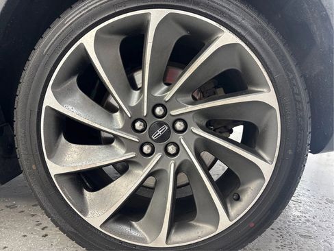 Used 2019 Lincoln Nautilus Reserve w/ Driver Assistance Package image 32