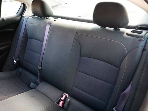 Used 2017 Chevrolet Cruze LS image 8