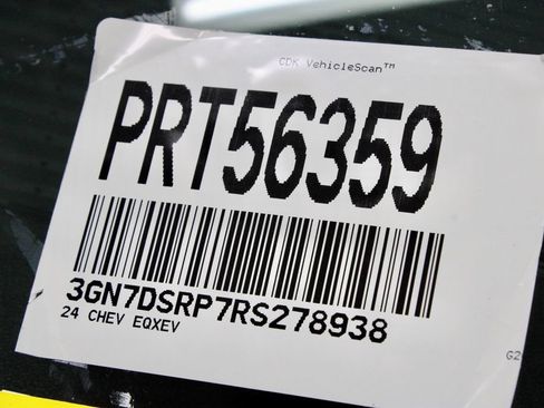 Used 2024 Chevrolet Equinox EV RS FWD image 34