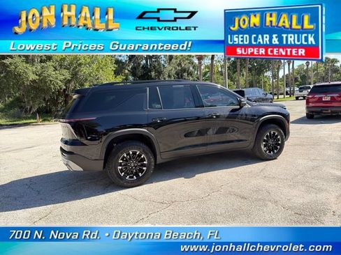 Used 2025 Chevrolet Traverse Z71 w/ Driver Confidence Package AWD/4WD image 12