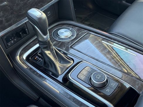 Used 2024 Nissan Armada Platinum w/ Captain's Chairs Package image 19