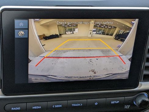 New 2025 Hyundai Venue SEL image 30