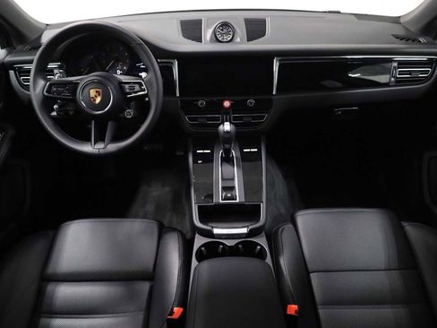 Certified 2026 Porsche Macan image 26