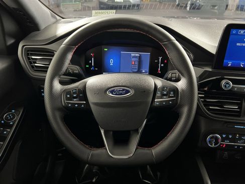 Used 2025 Ford Escape ST-Line w/ Equipment Group 301A image 16