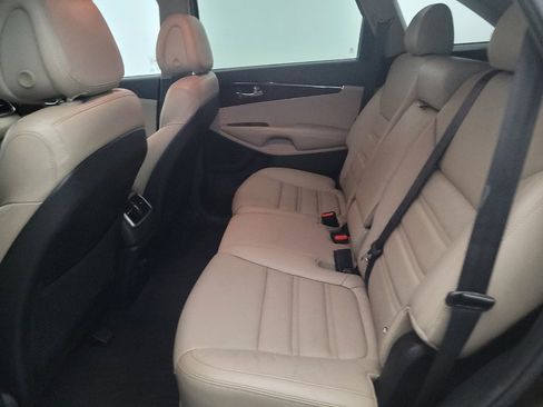 Used 2016 Kia Sorento EX AWD/4WD image 18
