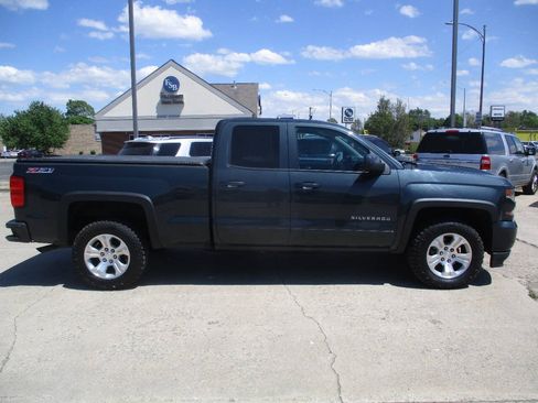 Used 2017 Chevrolet Silverado 1500 LT w/ All Star Edition AWD/4WD image 8