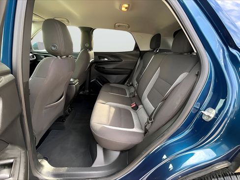 Used 2021 Chevrolet TrailBlazer LT w/ Convenience Package FWD image 14