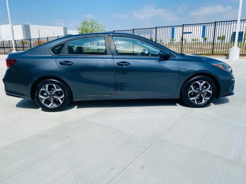 Used 2020 Kia Forte LXS image 3