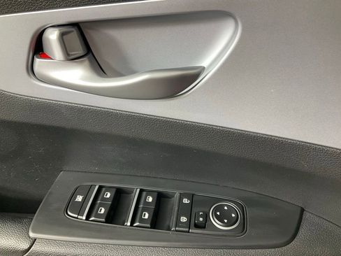 Used 2023 Kia Forte LXS image 14