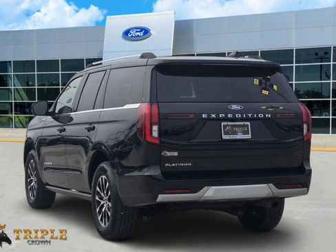 Used 2025 Ford Expedition Platinum AWD/4WD image 4