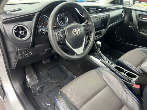 Used 2017 Toyota Corolla SE FWD image 25