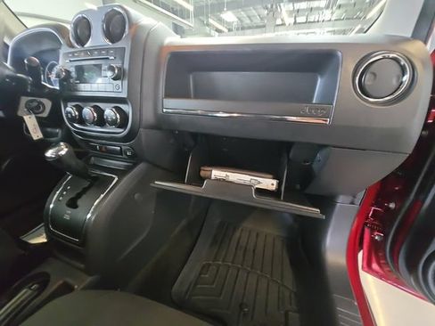 Used 2017 Jeep Patriot Sport w/ Power Value Group AWD/4WD image 30