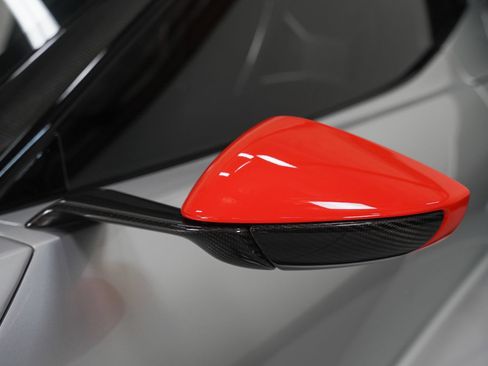 Used 2019 Ford GT RWD image 18