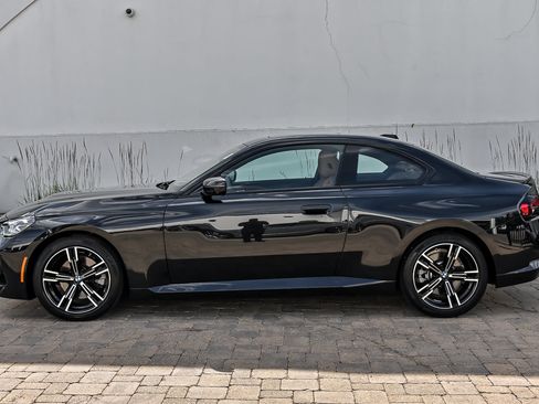 Used 2025 BMW 230i xDrive Coupe w/ M Sport Package AWD/4WD image 10