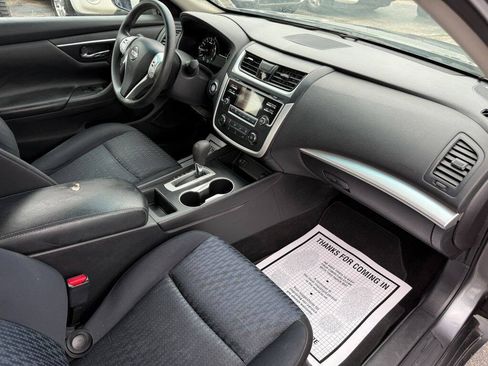 Used 2016 Nissan Altima 2.5 S w/ Power Driver Seat Package FWD image 15