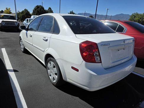 Used 2007 Suzuki Forenza Sedan image 6