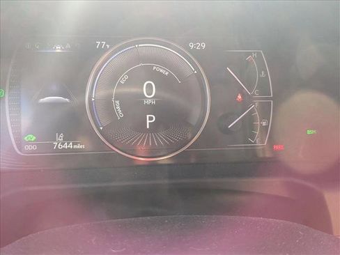 Used 2023 Lexus ES 300h w/ Premium Package image 9