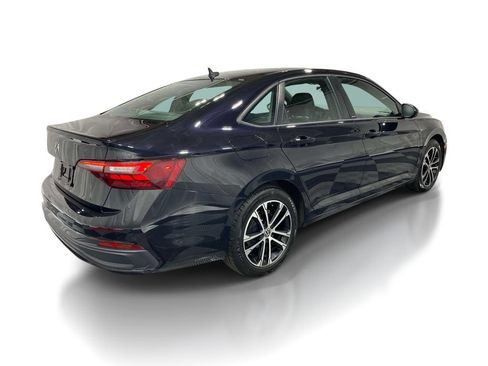Used 2023 Volkswagen Jetta Sport FWD image 4