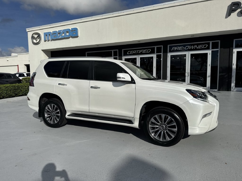Used 2023 Lexus GX 460 Luxury w/ Accessory Package AWD/4WD image 6